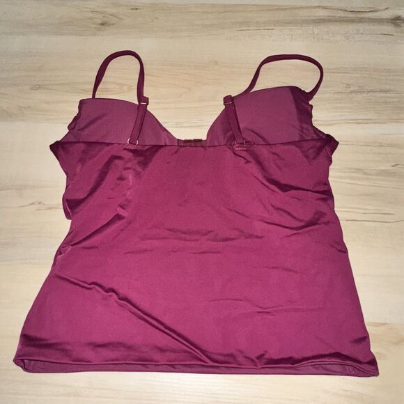 Andie Women Size M The Canary Tank Top Plum Swim NEW Glossy Eco Nylon - Picture 4 of 9